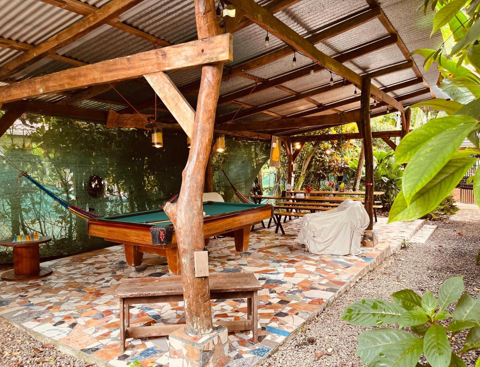 Puerto Viejo de Talamanca La Ruka Hostel מראה חיצוני תמונה